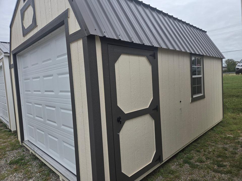 12x16 Lofted Garage photo 2