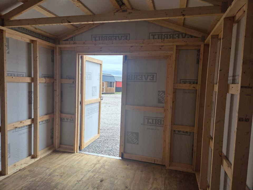 10x12 Utility Shed photo 3