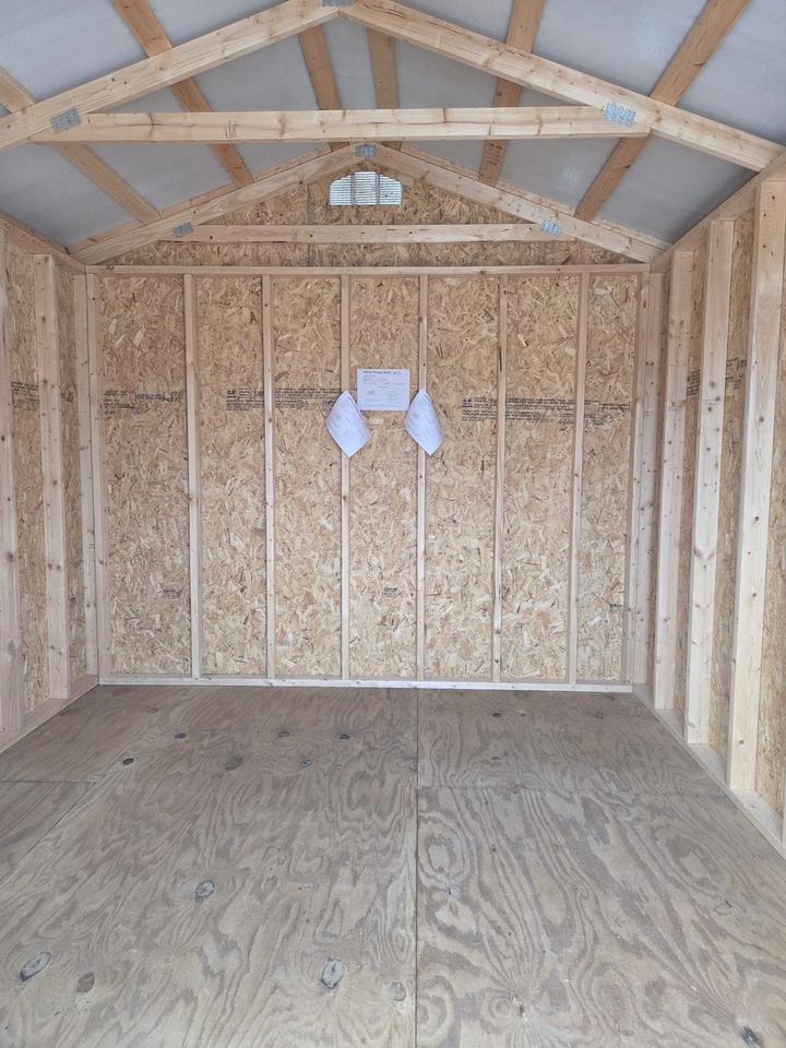 10x12 Utility Shed photo 3