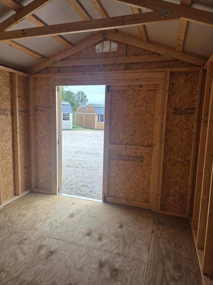 10x12 Utility Shed photo 4